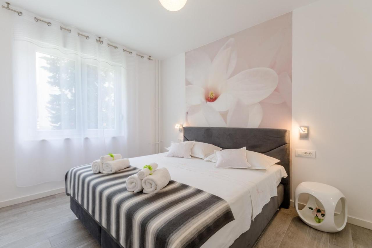 Apartments Niro Split Exteriör bild